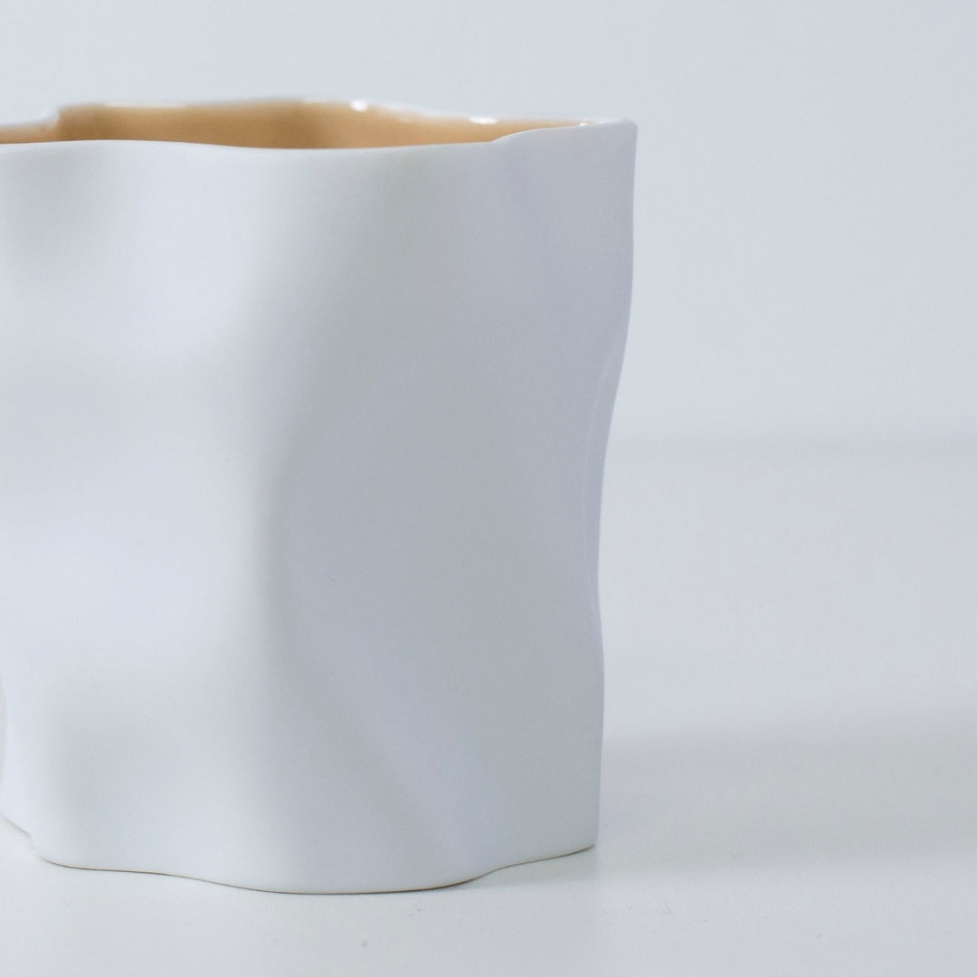 KITCHIBE Japanese candle with warm beige tone, infused with Japanese Incense, agarwood, and heritage