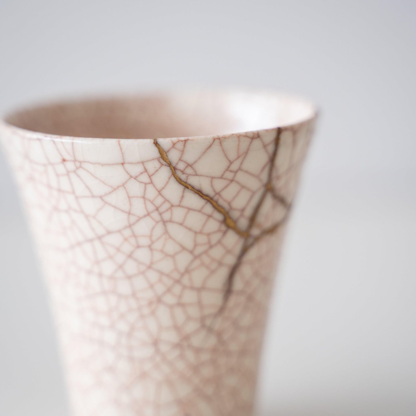 Kintsugi Cup "Vermilion Crackle" 03 with a Paulownia Wood Box