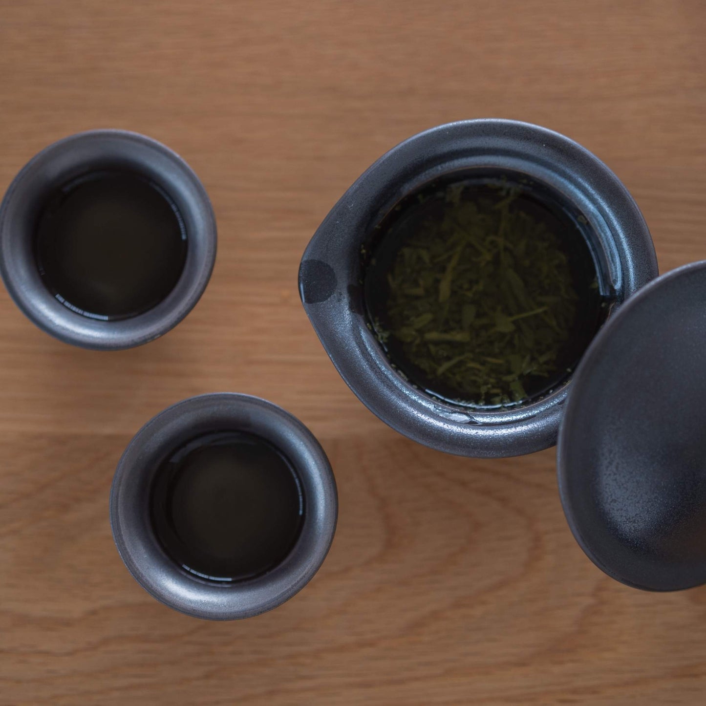 Japanese Hōhin Tea Set for Two – Black Mino Ware Teapot and Cups for Serene Tea Time