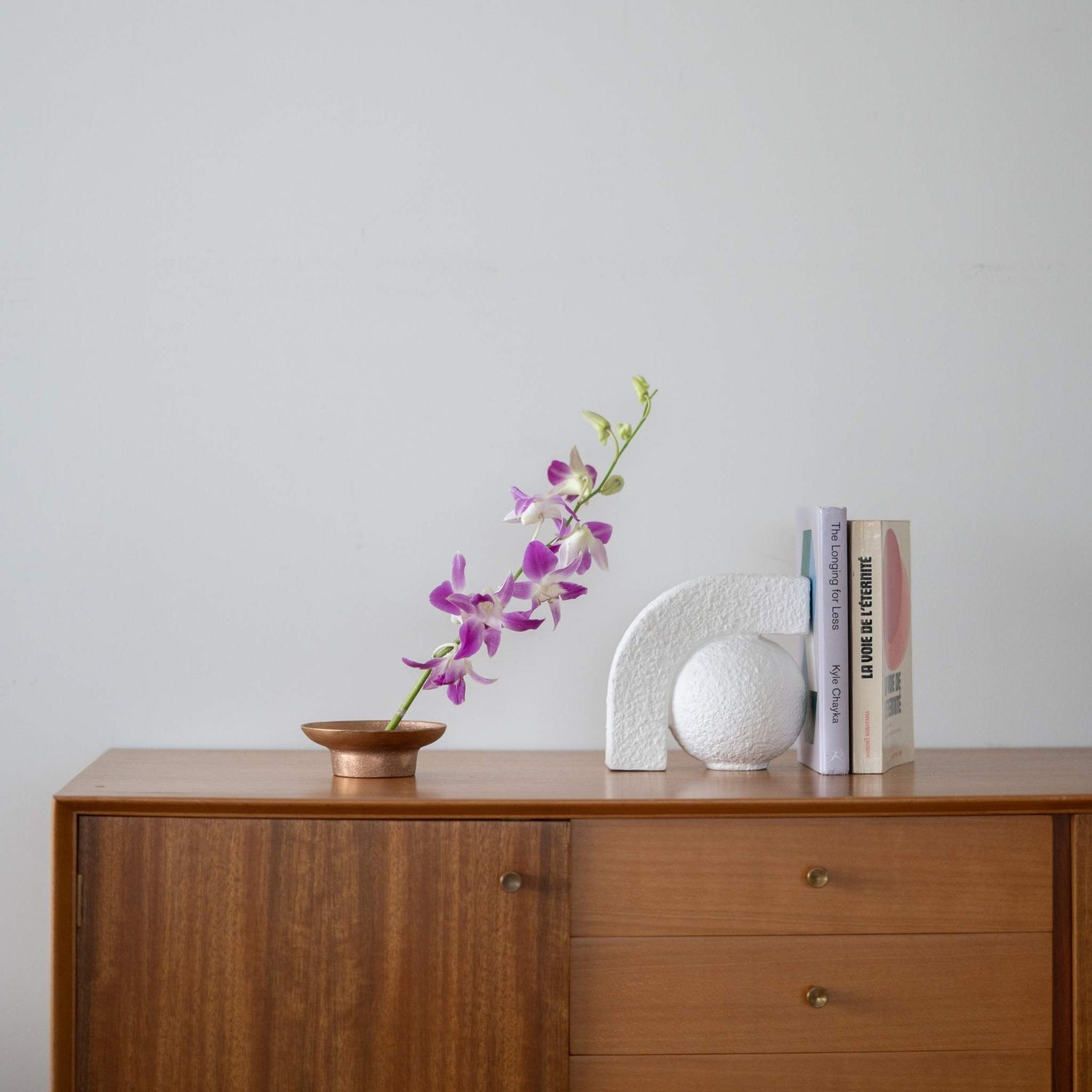 Japanese Ikebana Vase with Pinless Kenzan “Flower Garden” | Bronze Holder for Japanese Vases