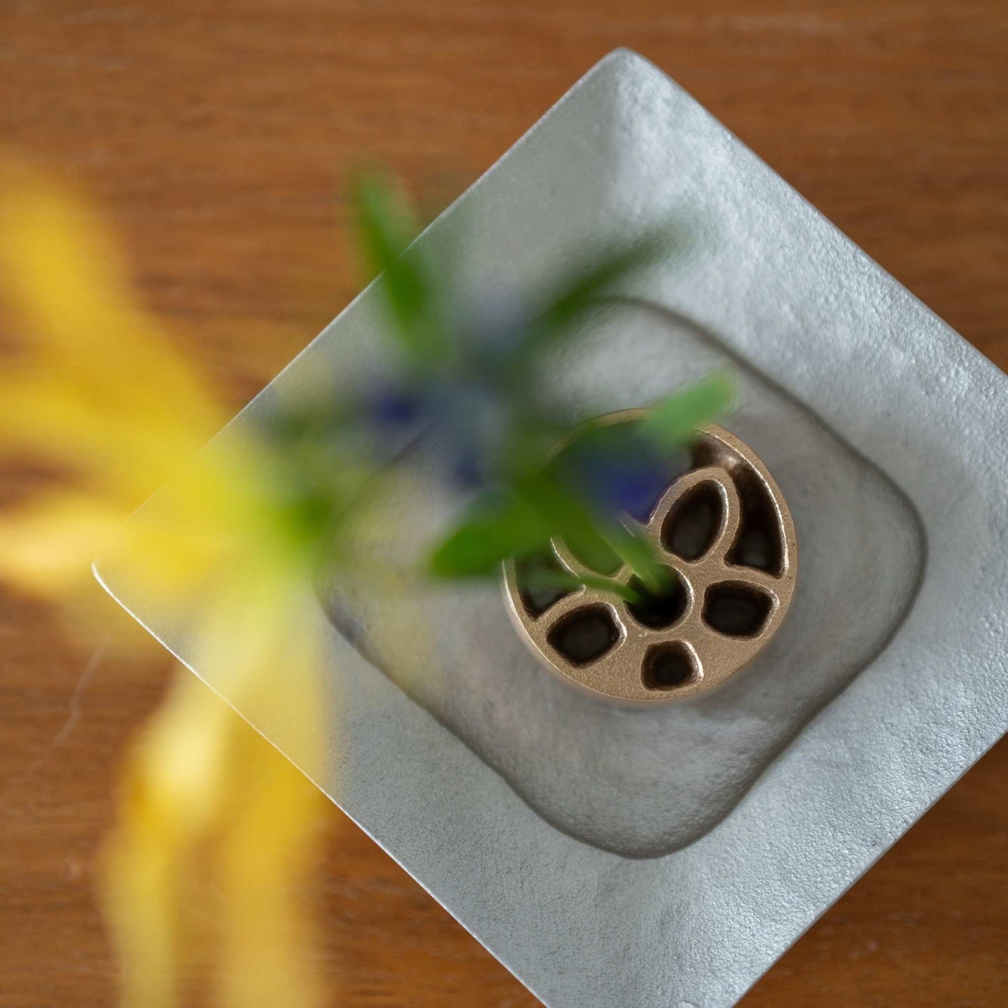 Japanese Pinless Kenzan “Garden” S for Ikebana | Bronze Flower Frog for Japanese Vases
