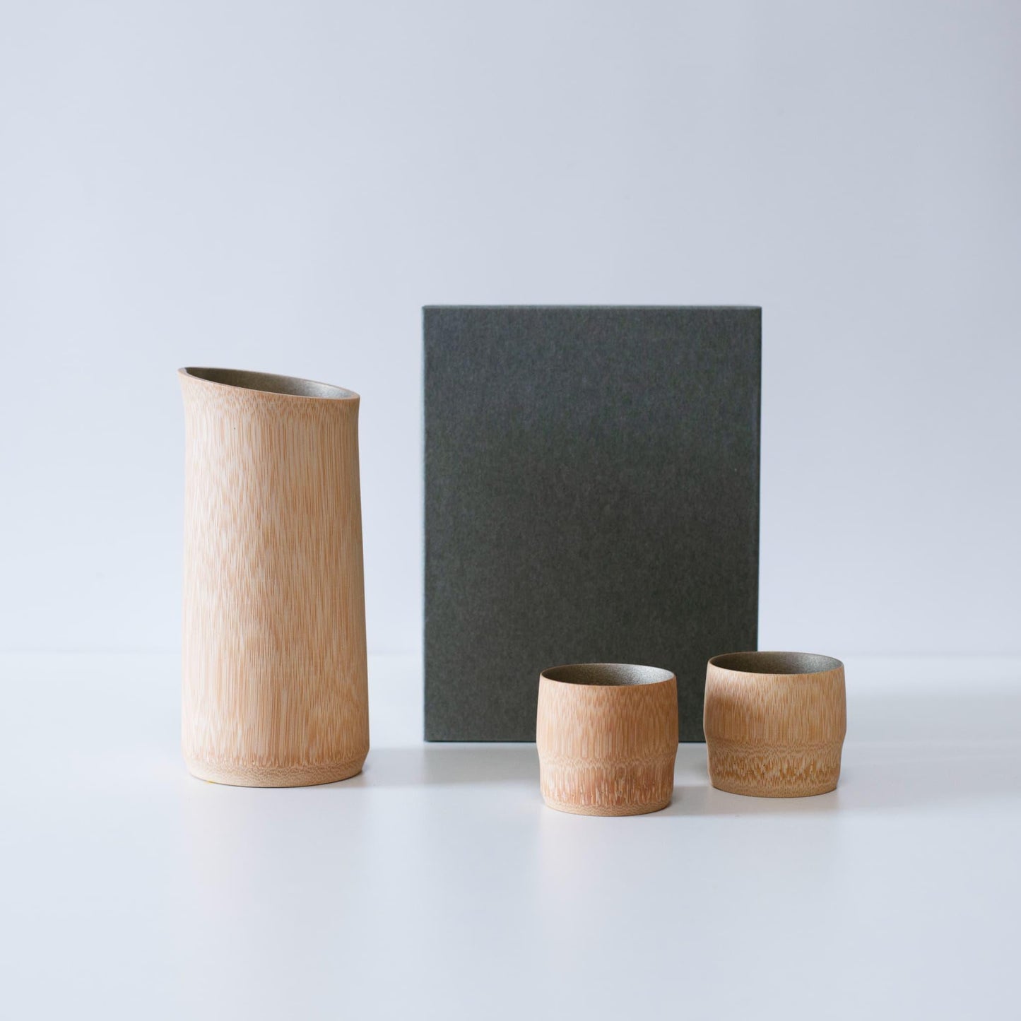 Gift set of bamboo sake pitcher and cups, crafted with traditional techniques from Kyoto, Japan. (Natural Wood Color)