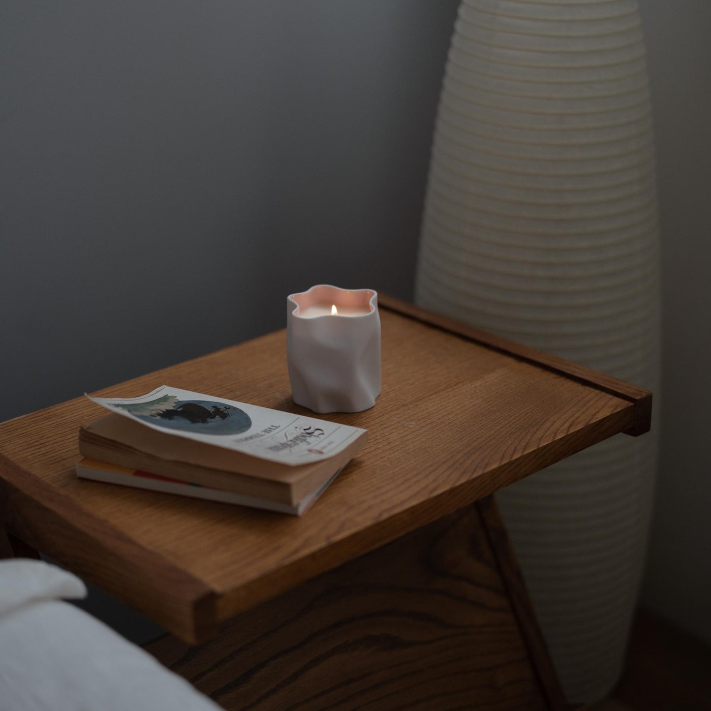 Japanese Scented Candle – Handcrafted Seto Ware Candle for Relaxing Night Ambience