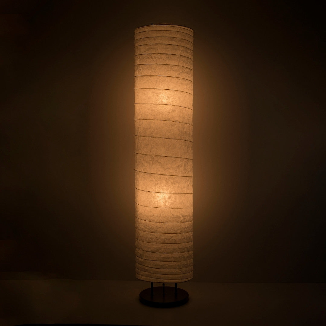 Japanese Washi Paper Floor Lamp "Momi Washi 02" illuminating a dark room – Tall Standing Lamp for Japandi Living Room