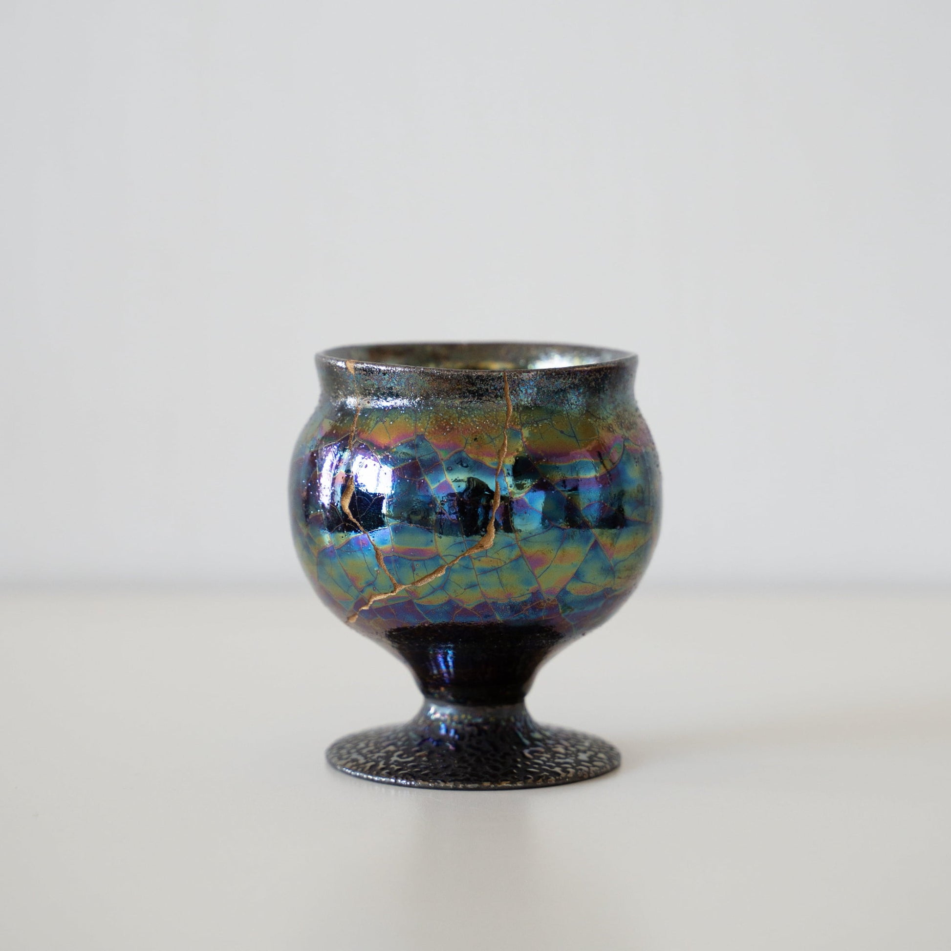 Kintsugi Goblet "The Dawn Starry Sky" in a white background