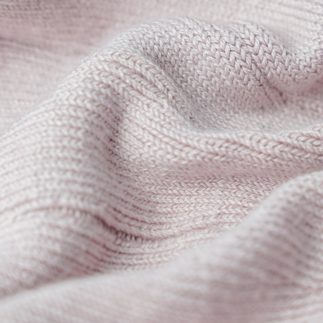 Close-up textile of Japanese zafu meditation pillow ZAF MASTER, Smoky Rose knit