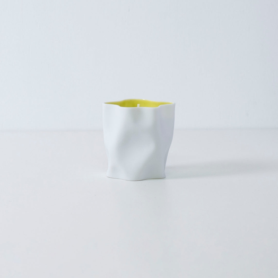 Japanese candle YUZU with citrus yuzu, mandarin, and Japanese Incense in white Seto porcelain vessel