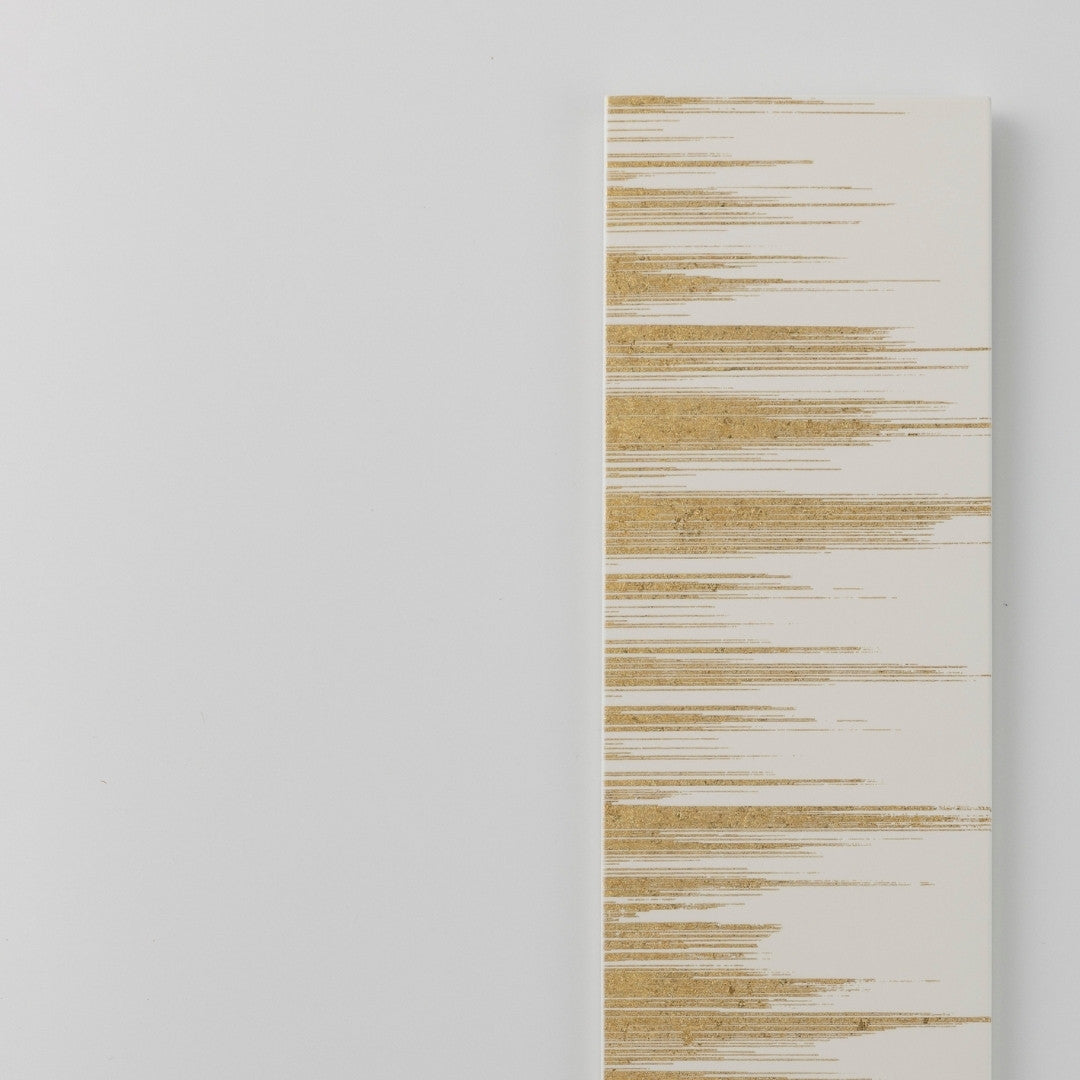 "Japanische Wandkunst Kushibiki weiß klein – Wabi-Sabi-Wandkunst mit Messinglinien aus Kanazawa"