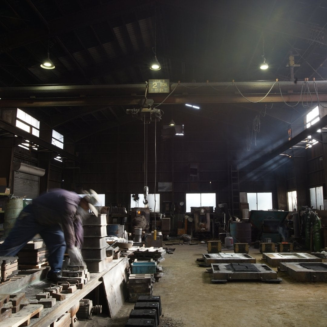 Interior of Kanamori Alloy foundry – handcrafting kenzan, ikebana vases, sake cups