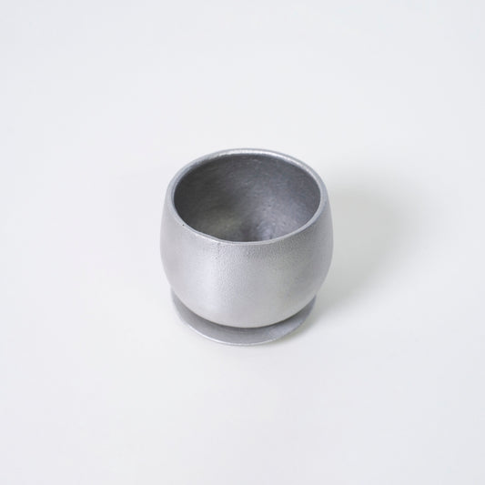 Top-view of Japanese Aluminum Cast Sake Cup "yurayura" – handcrafted Japanese sake cups