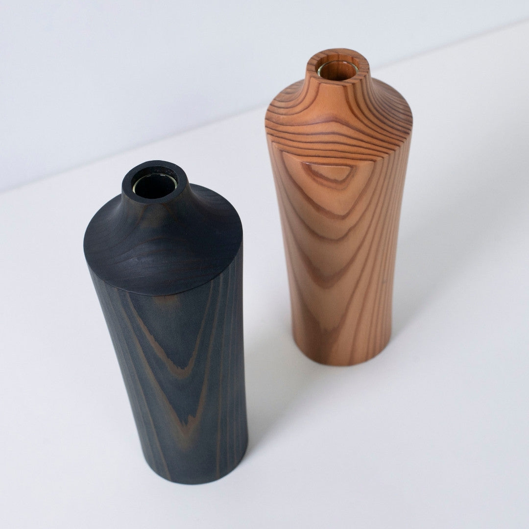 Top view of two-colored Japanese Cedar Vase 02 – Top view of Japanese cedar vases, natural wood and indigo design for ikebana flower arrangement