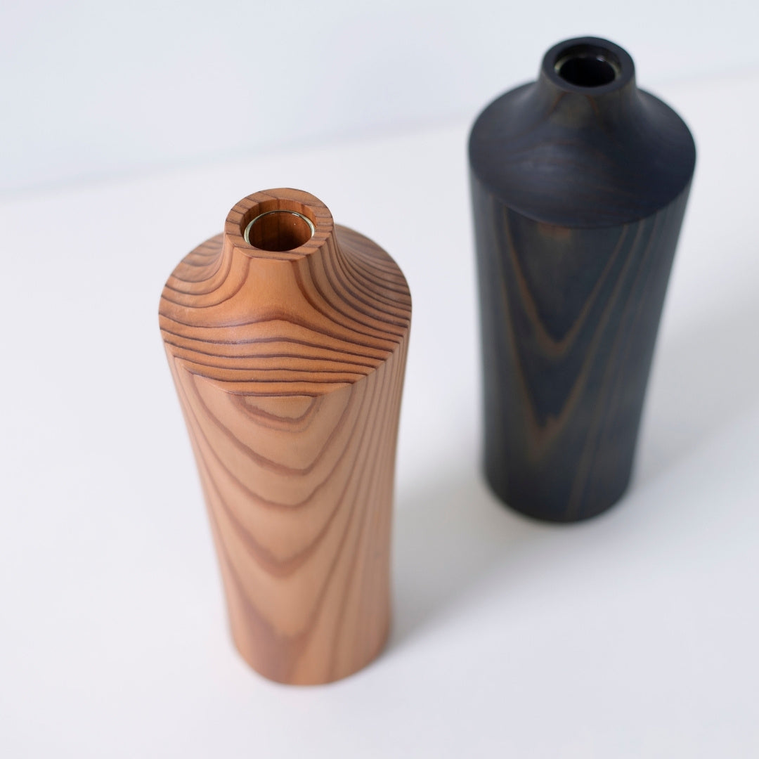 Top view of two types of Japanese Cedar Vase 02 – Japanese cedar vases, natural and indigo finish, handcrafted for ikebana flower arrangement
