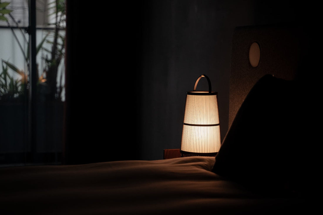 Stylish Japanese Bedside Lamps for Modern Living