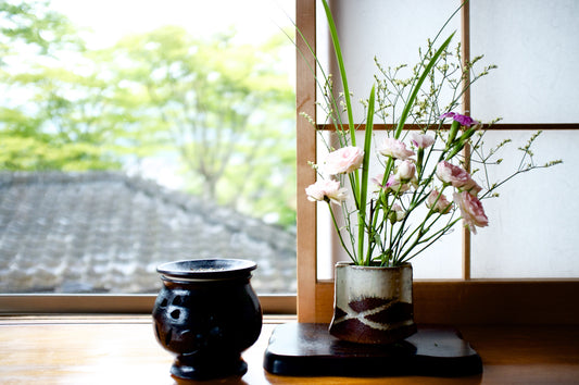 Ikebana in a traditional Japanese room