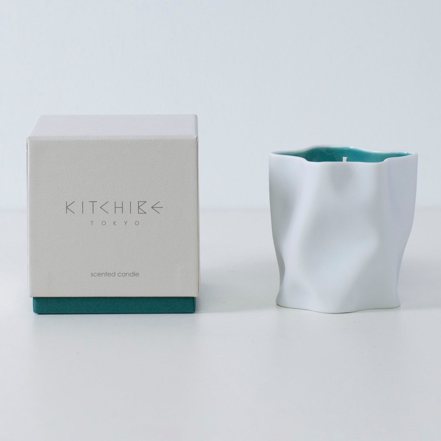 Japanese candle IKEBANA in ceramic vessel, floral scented candle with traditional incense notes