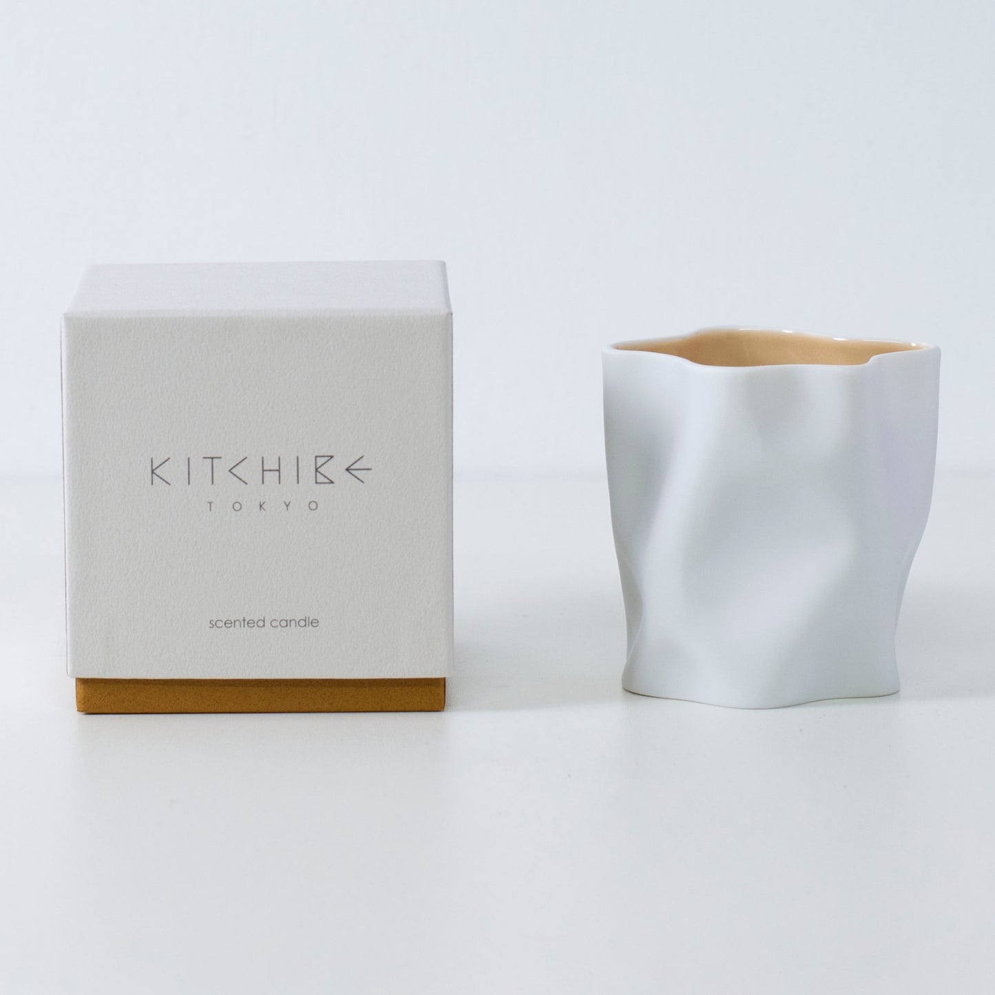 Signature Japanese candle KITCHIBE with agarwood and Japanese Incense in Seto porcelain holder