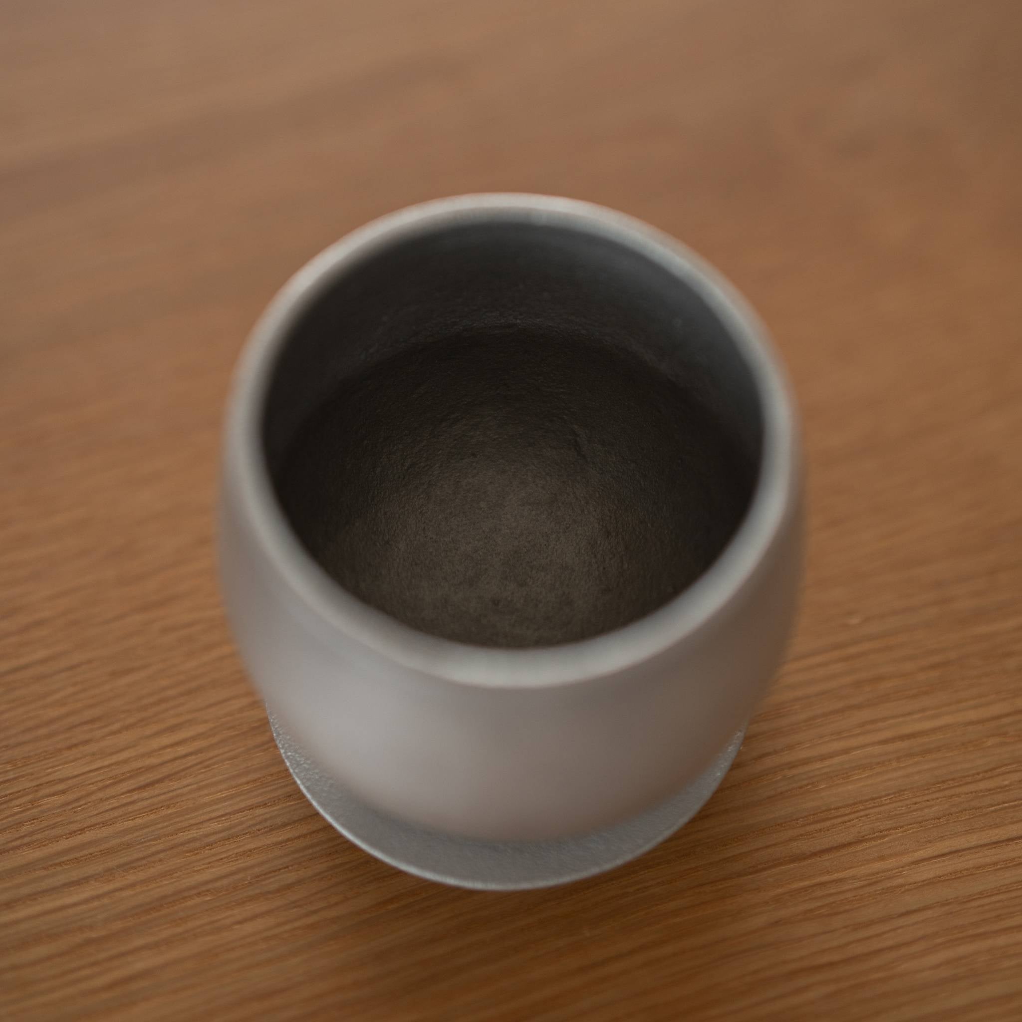 Japanese aluminum sake cup set “yurayura” – self-chilling handcrafted sake cups for cold sake