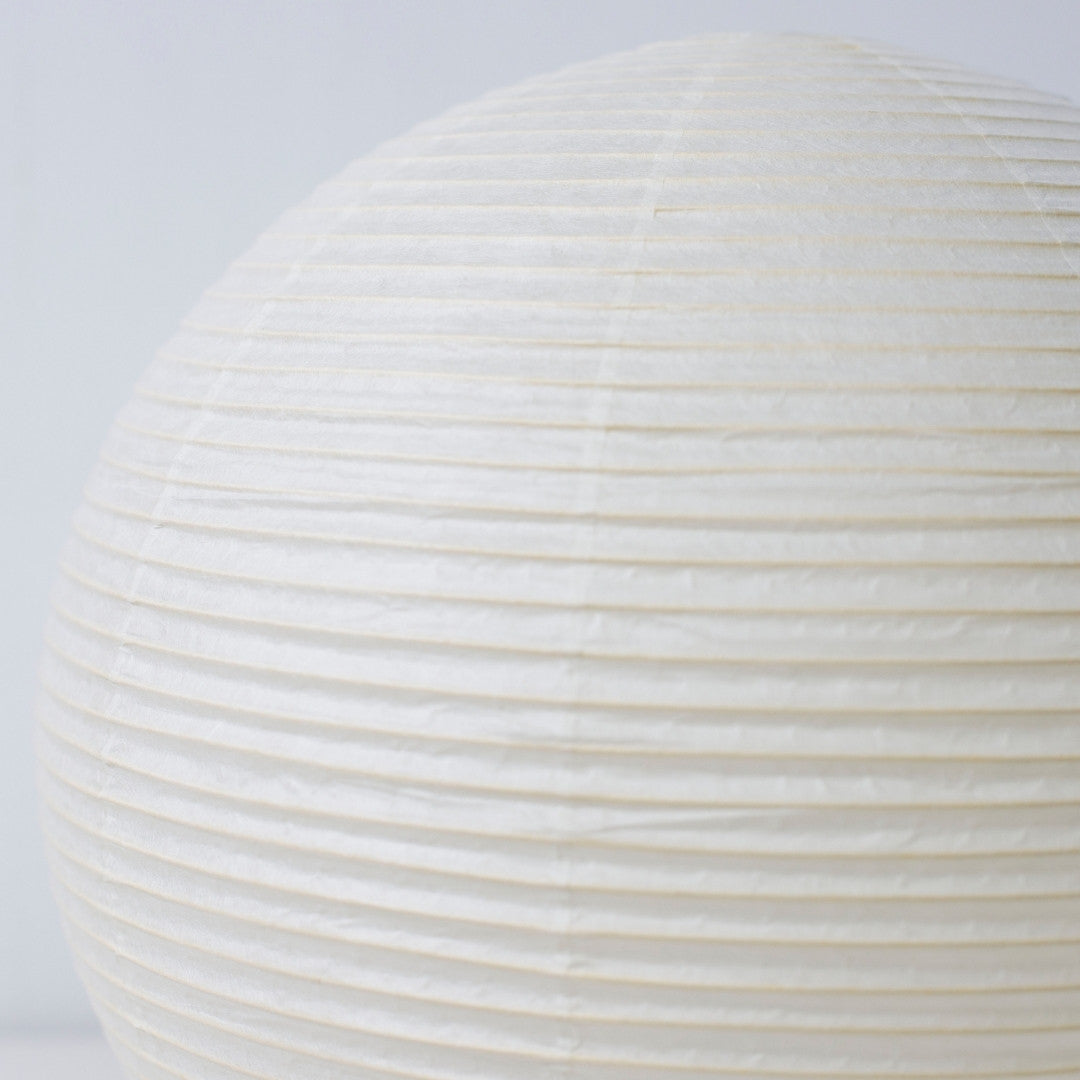 Close-up of Japanese paper floor lamp "paper moon 05" – spherical Mino Washi Japanese paper lamp