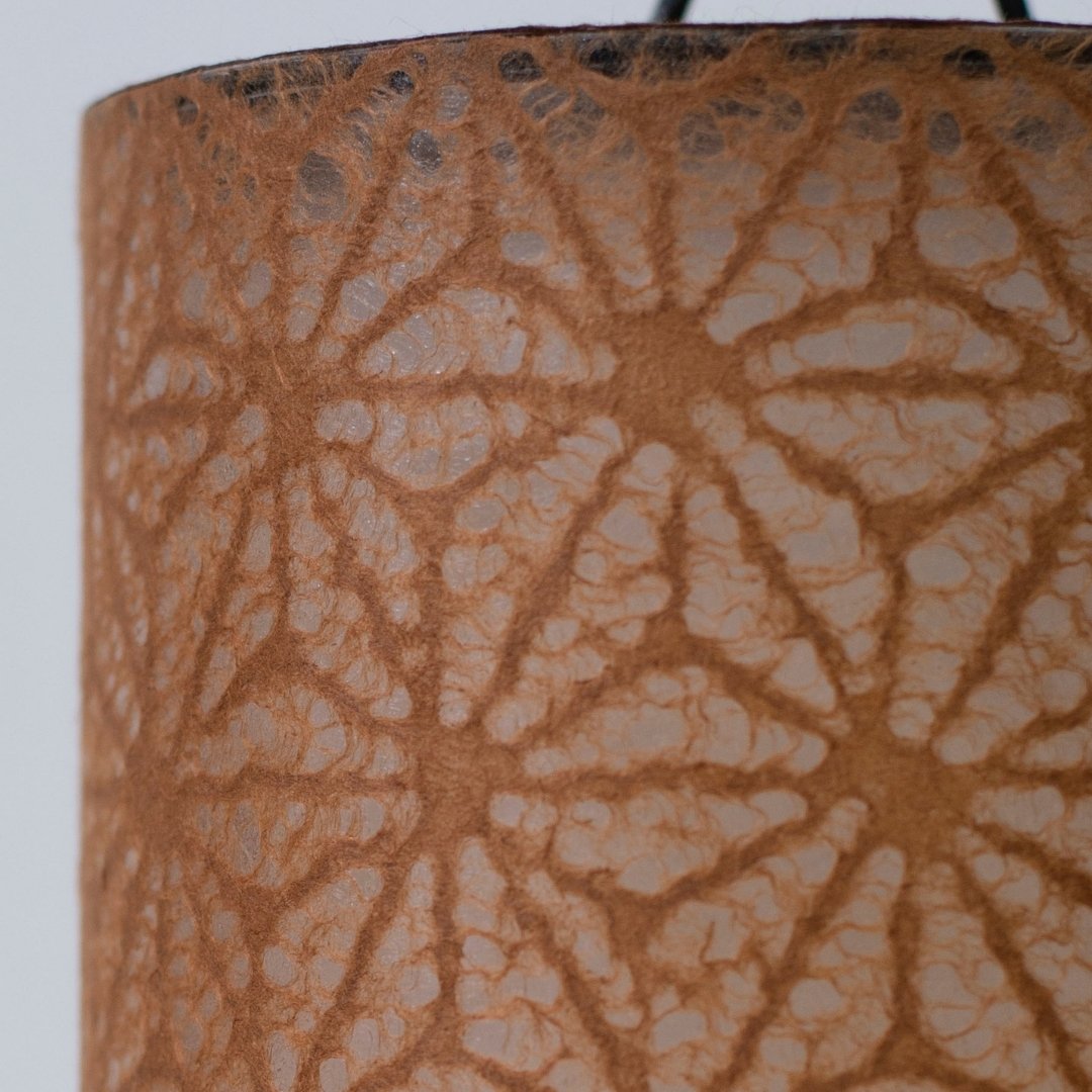 Japanese Paper Table Lamp "Lace Washi" Brown – A handmade washi bedside lamp with a hemp flower pattern