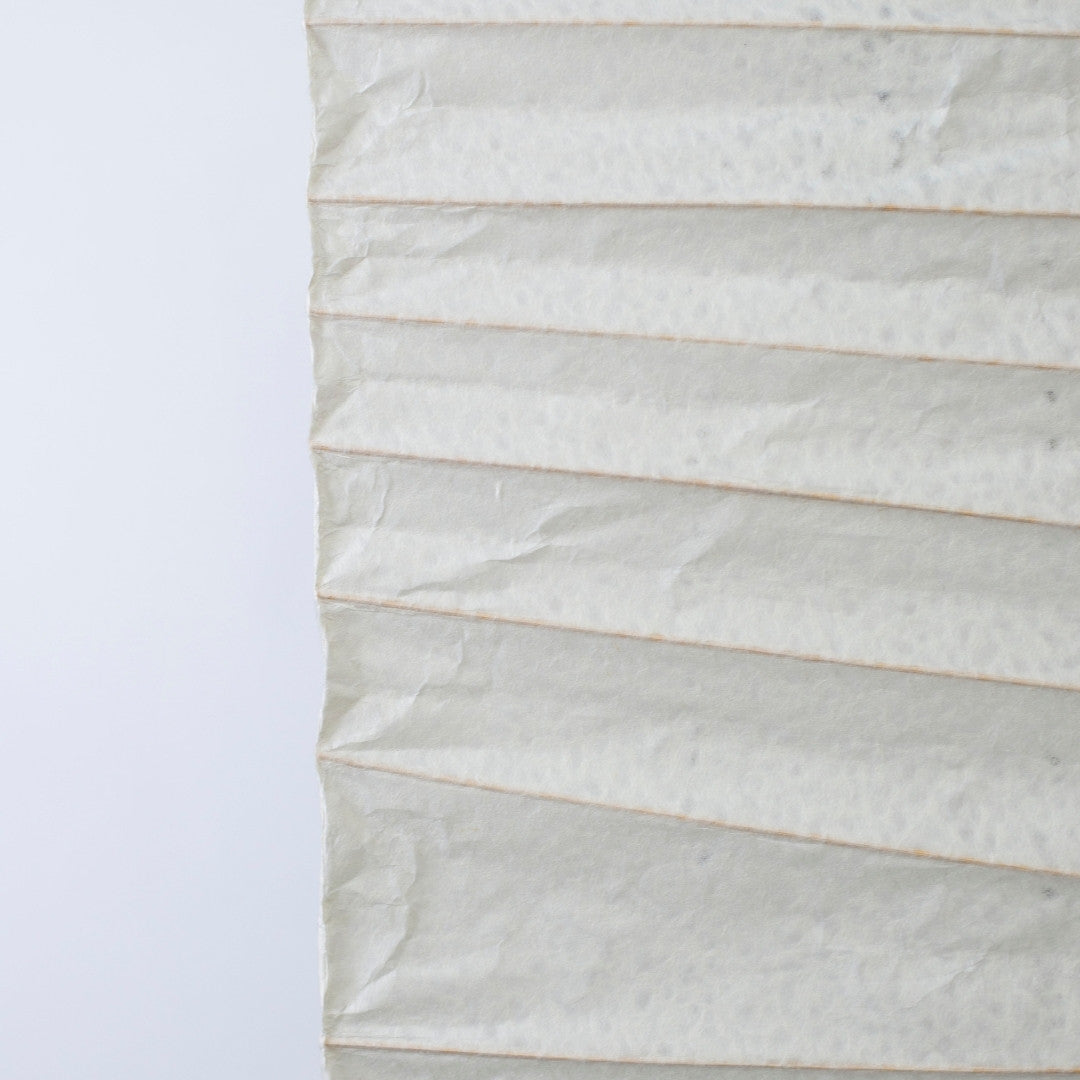 Japanese Washi Paper Floor Lamp "Harusame Washi 02" – A handmade standing lamp crafted from high-quality washi paper