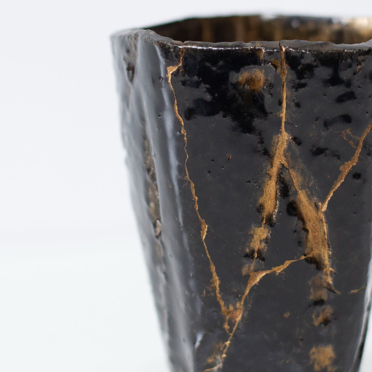 Pentagon Kintsugi Cup "Tenmoku" Black 01