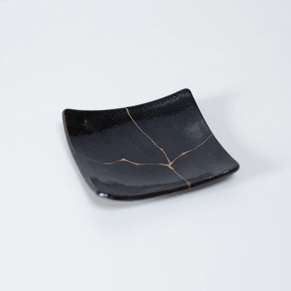 Kintsugi Square Plate "Jet Black Lighting" 01