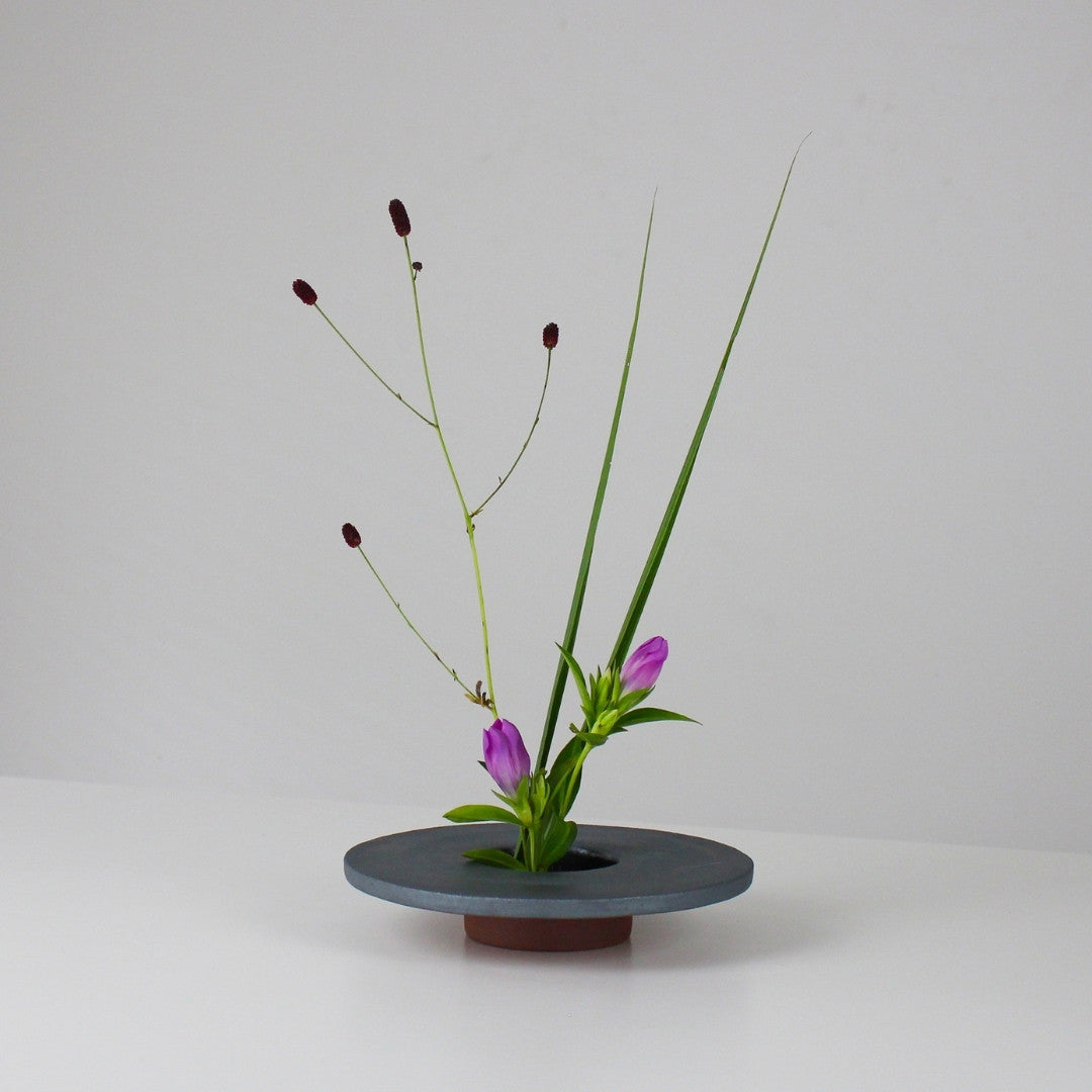 Ikebana Flower in Japanese Ikebana Vase Kenzan - rei maru for Elegant Japanese Ikebana Flower Arranging