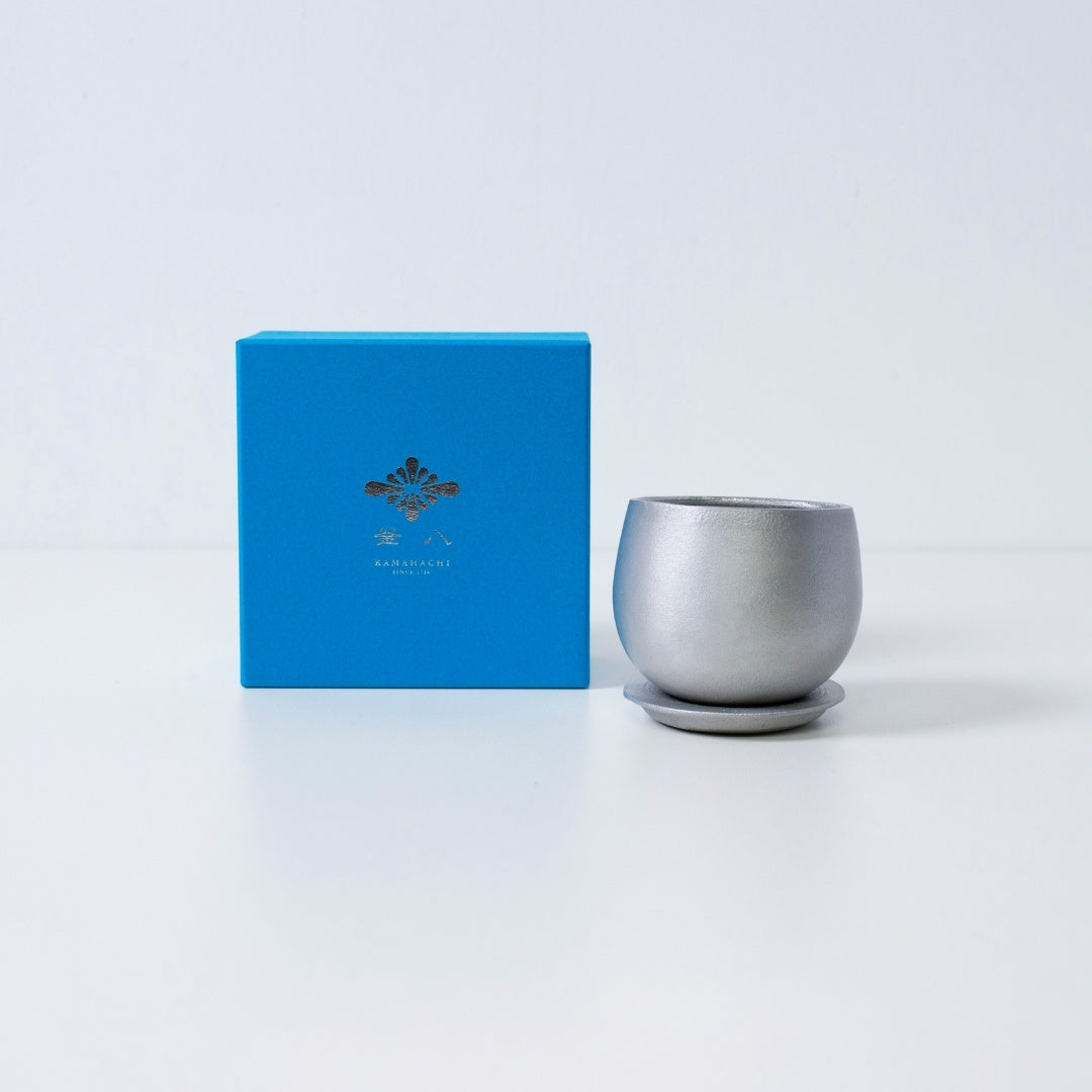 Japanese Aluminum Cast Sake Cup "yurayura" with blue box – Kanamori Alloy sake cup set