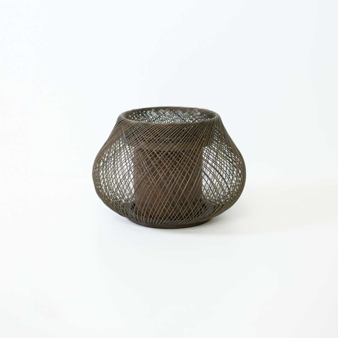 Japanese Bamboo Flower Vase “Kisaragi” – Unique Japanese ikebana flower vase withe wabi-sabi aethetics for Japandi decor