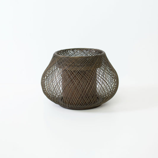 Japanese Ikebana Vase “Kisaragi” – Unique Japanese ikebana flower vase withe wabi-sabi aethetics for Japandi decor