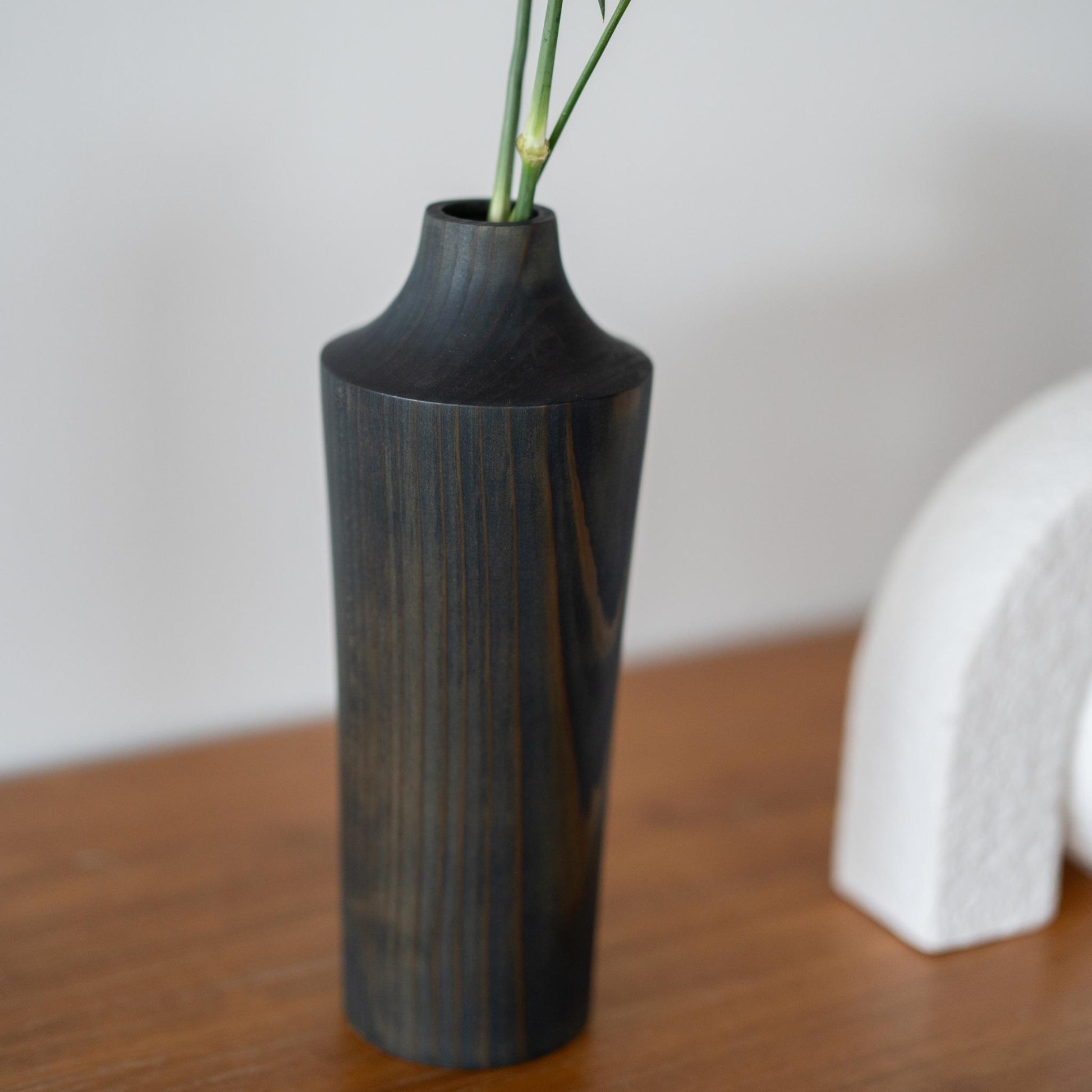 Japanese Cedar Ikebana Vase Indigo 02 | Minimalist Wooden Vase for Japanese Flower Arrangement