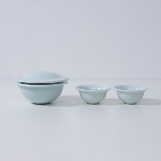 Pale blue Japanese Hōhin tea set for two – handcrafted teapot with matching Japanese tea cups