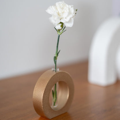 Japanese Ikebana Vase “Bush of Copper” | Modern Metal Vase for Japanese Flower Arranging