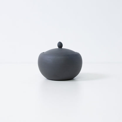 Japanese incense burner "Apricot" black, Banko-yaki pottery for zen room and Japanese decor