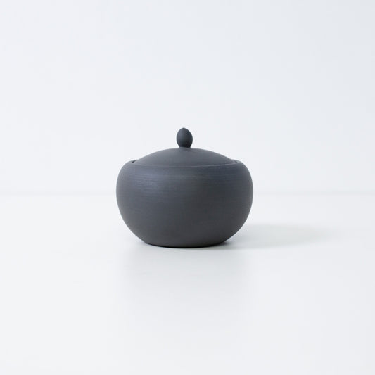 Japanese incense burner "Apricot" black, Banko-yaki pottery for zen room and Japanese decor