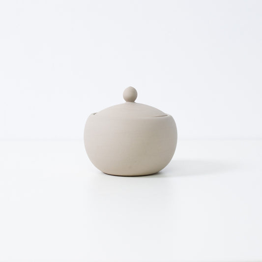 Japanese incense burner "Apricot" white, handmade Banko-yaki pottery for serene zen room decor