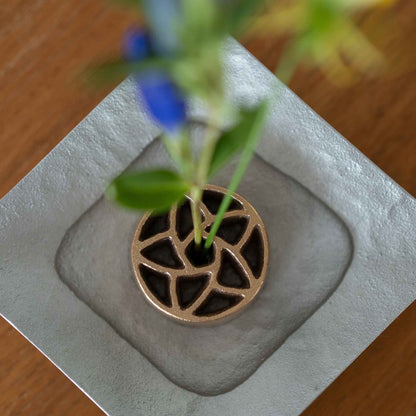 Japanese Pinless Kenzan “Hana” S for Ikebana | Bronze Flower Holder for Japanese Vases