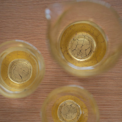 Kanazawa gold leaf japanese sake cup set – artistic sake cups with delicate crackled pattern