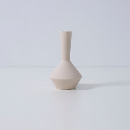 Pink Japanese single flower vase “Frustum” – elegant Mino ware design for ikebana flower art