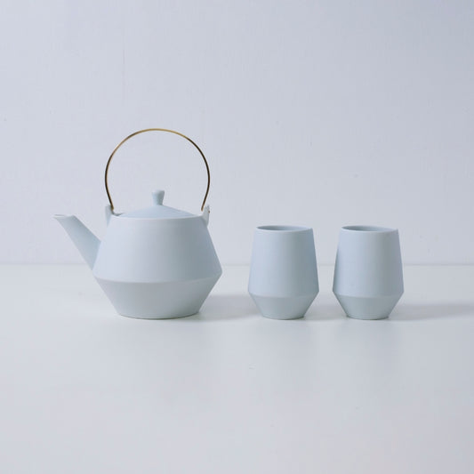 Pale blue Japanese teapot set with yunomi tea cups – handcrafted porcelain Japanese tea set