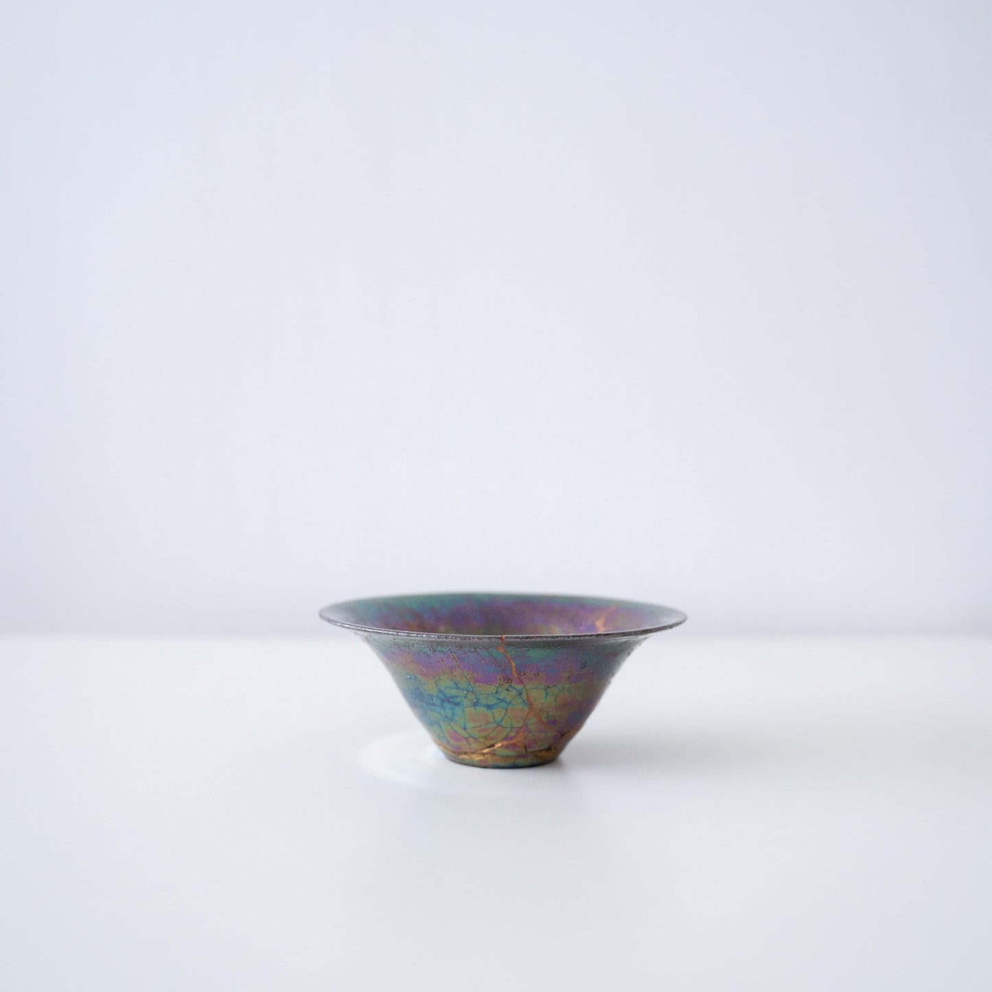 Kintsugi Bowl "Rainbow Luster": Embracing Wabi-Sabi Aesthetics