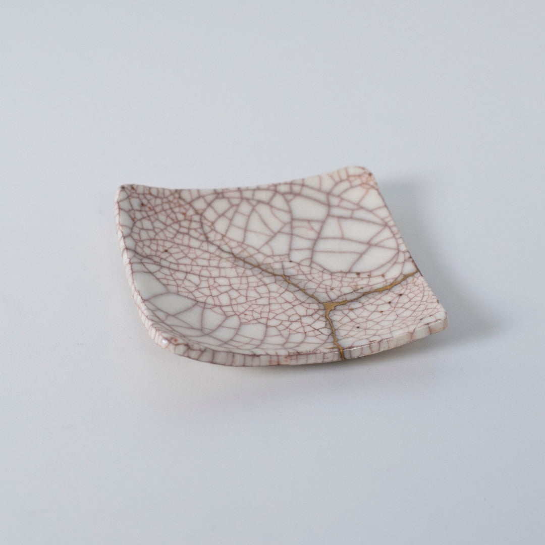 Top view of Kintsugi Square Plate "Vermilion Crackle" 06, showcasing its elegant design