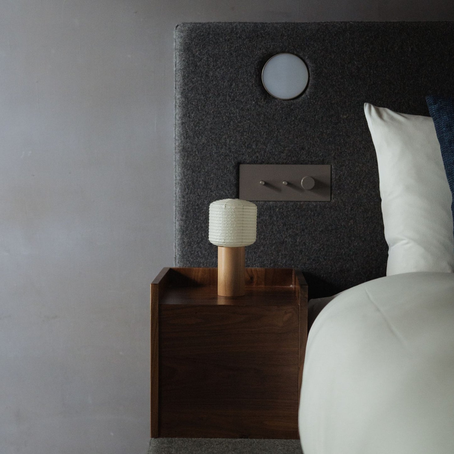 Japanese Paper Table Lamp “TORCHIN SQUARE”