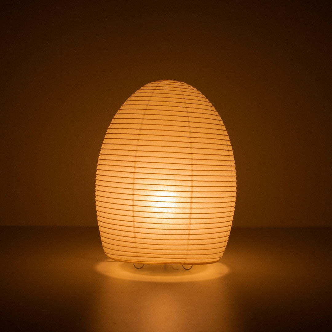 Japanese paper floor lamp "paper moon 01" glowing softly – handcrafted Mino Washi floor lamp