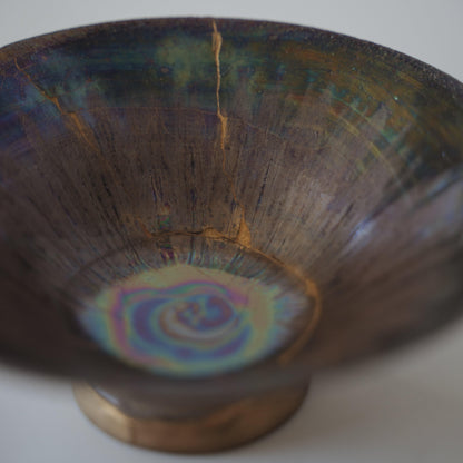 Top view close-up of Kintsugi Bowl "Iris Rose", showcasing the unique "Iris Rose" pattern