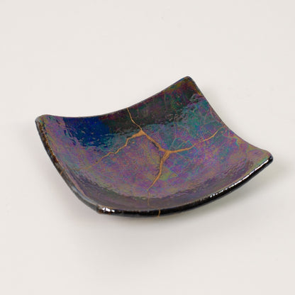 Hand-painted gold kintsugi art square plate 02, unique zen gift and Japanese craftsmanship by Taku Nakano.