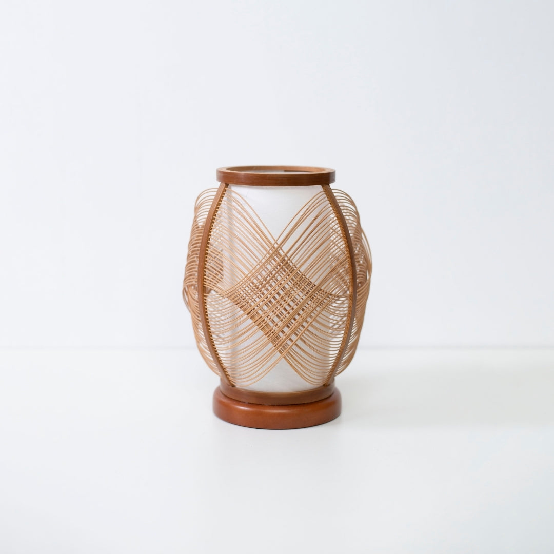 Japanese Bamboo Table Lamp "Koyou" – Handmade Bedside & Dining Room Lamp