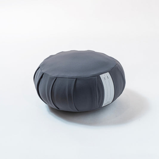 Japanese meditation cushion zafu "ZAF MOMENT" medium, charcoal grey, kapok - Round pleated design for zen and yoga meditation.