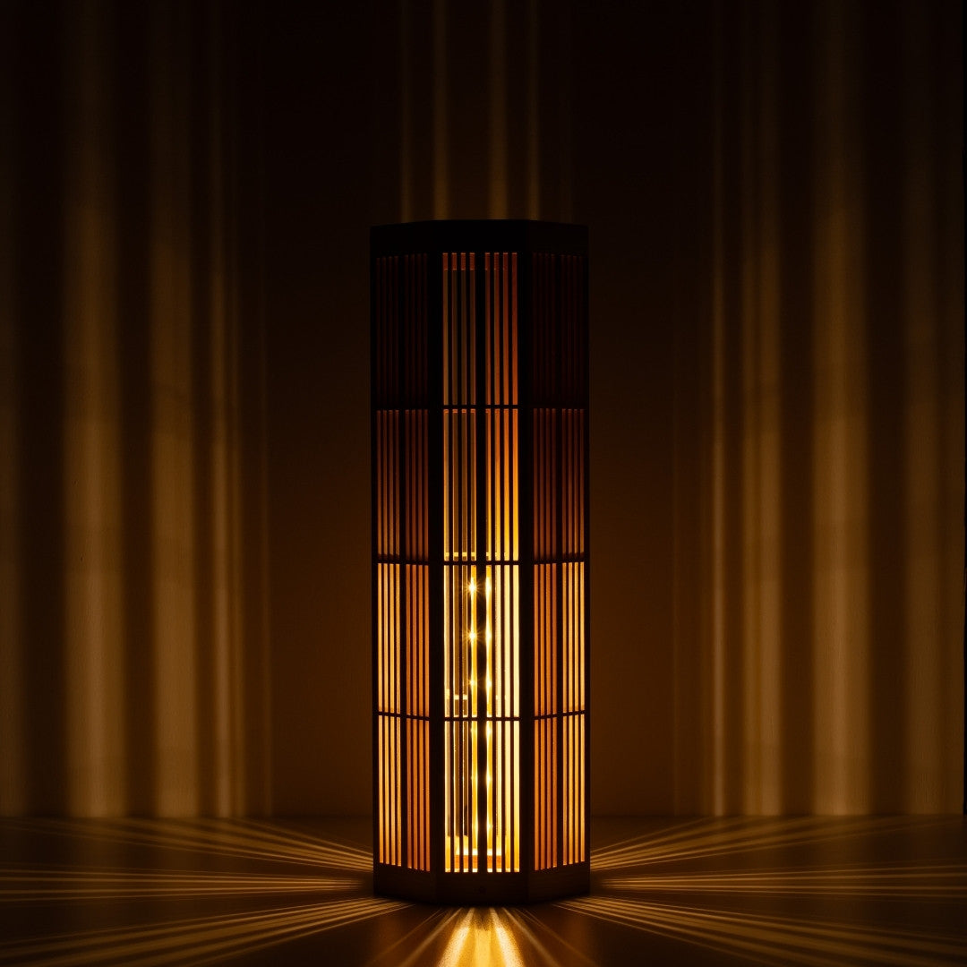 Lampadaire japonais en bois SAN Grand modèle, Naturel, Aomori Hiba - Lampe d'art d'ombre d'ambiance