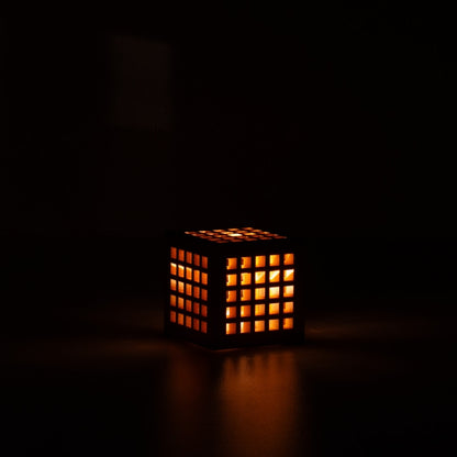 "Lampe miniature japonaise en bois Hotaru Aomori Hiba naturel - Lampe d'ambiance à lueur chaleureuse"
